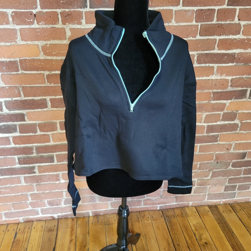 NWT Womens Wild Fable Black/Teal Cropped Workout Sweatshirt